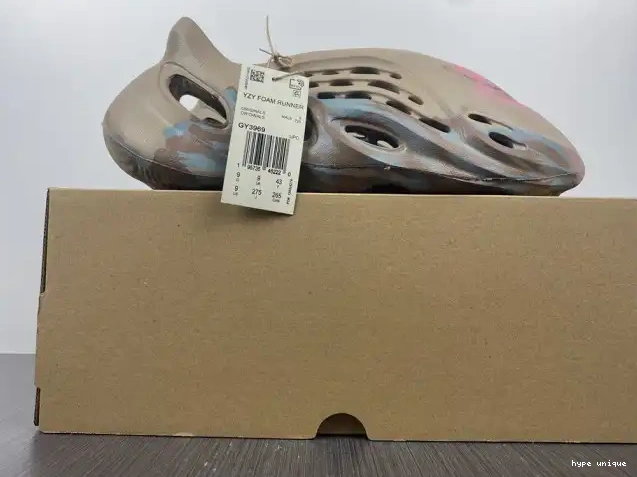 hype GY3969 Yeezy Adidas Runner Foam 0519